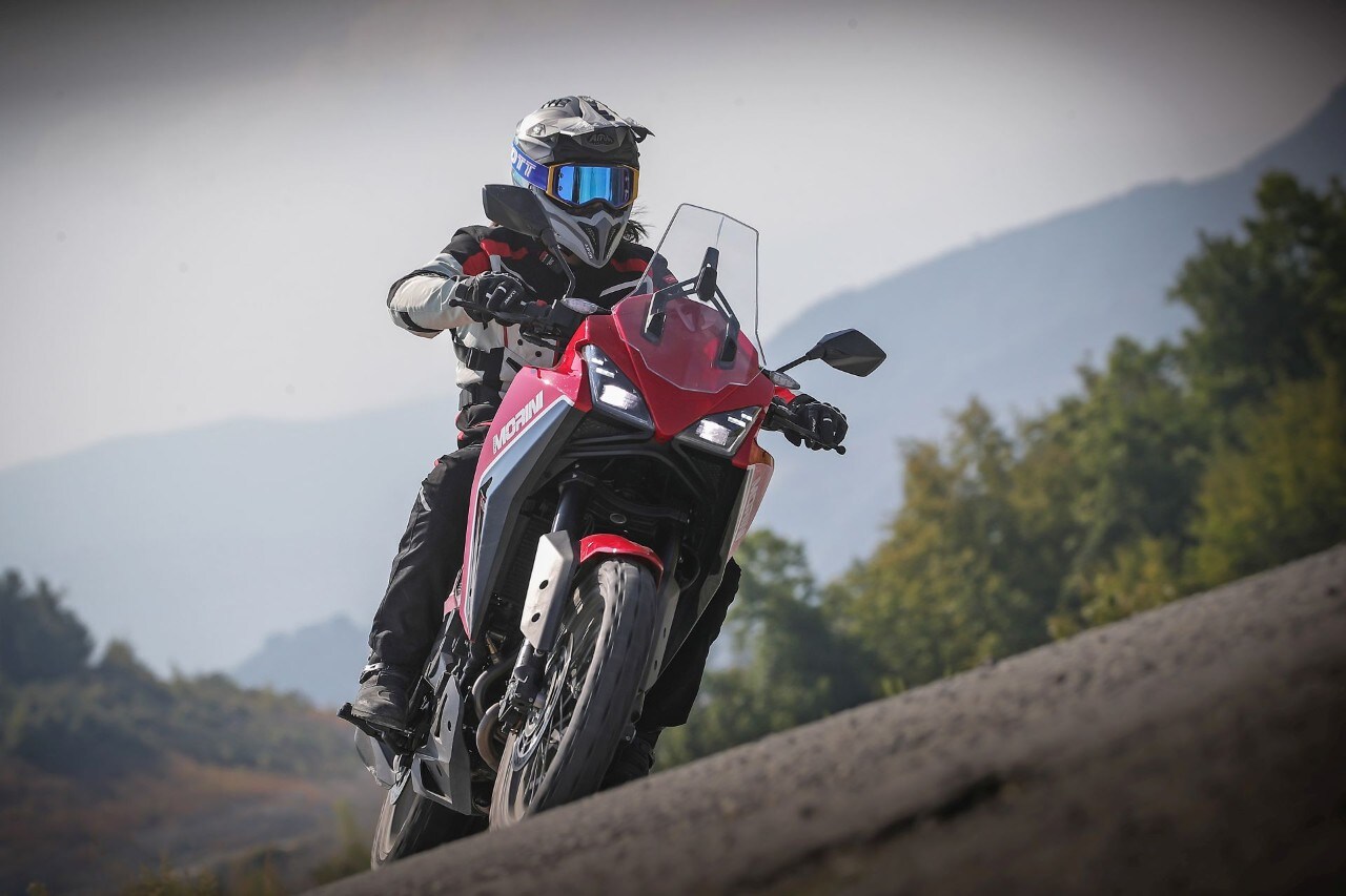 Moto Morini X-Cape: punto di FUGA